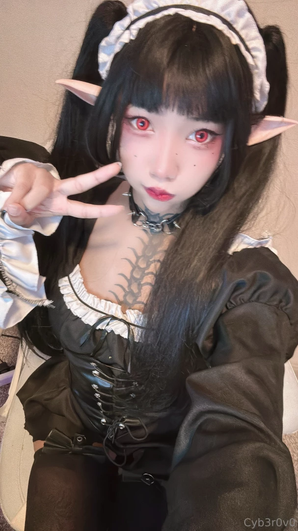 I m a vampire girl d 