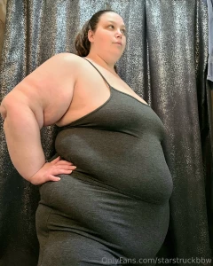 Sorry for the lack of makeup i had just woke up i put this on for part 1