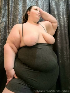 Sorry for the lack of makeup i had just woke up i put this on for part 2