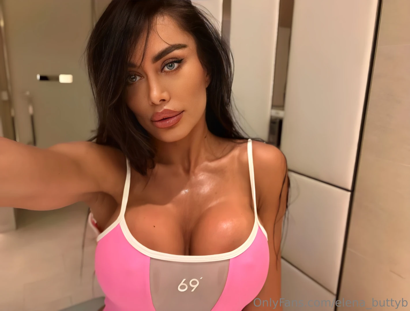 Imagine coming home and seeing this every time would you ever leave 