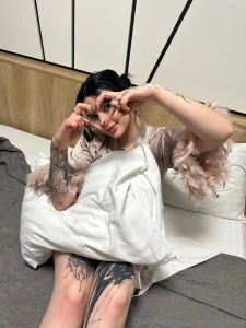 Do you want me to be your color the eighth color the eighth miracle