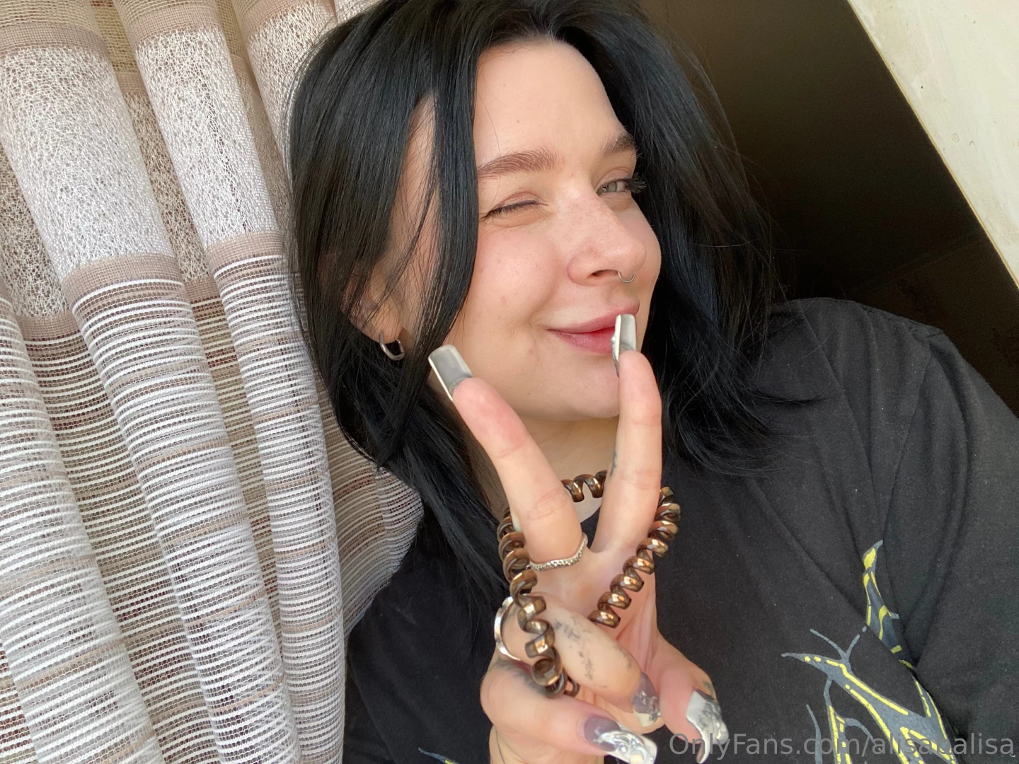 No make-up vibes yes or nay 