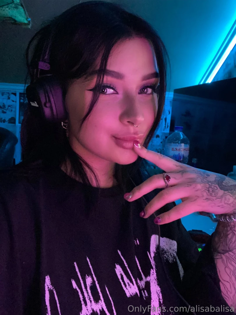 Hey there who says a girl can t handle a controller like a pro i ll 