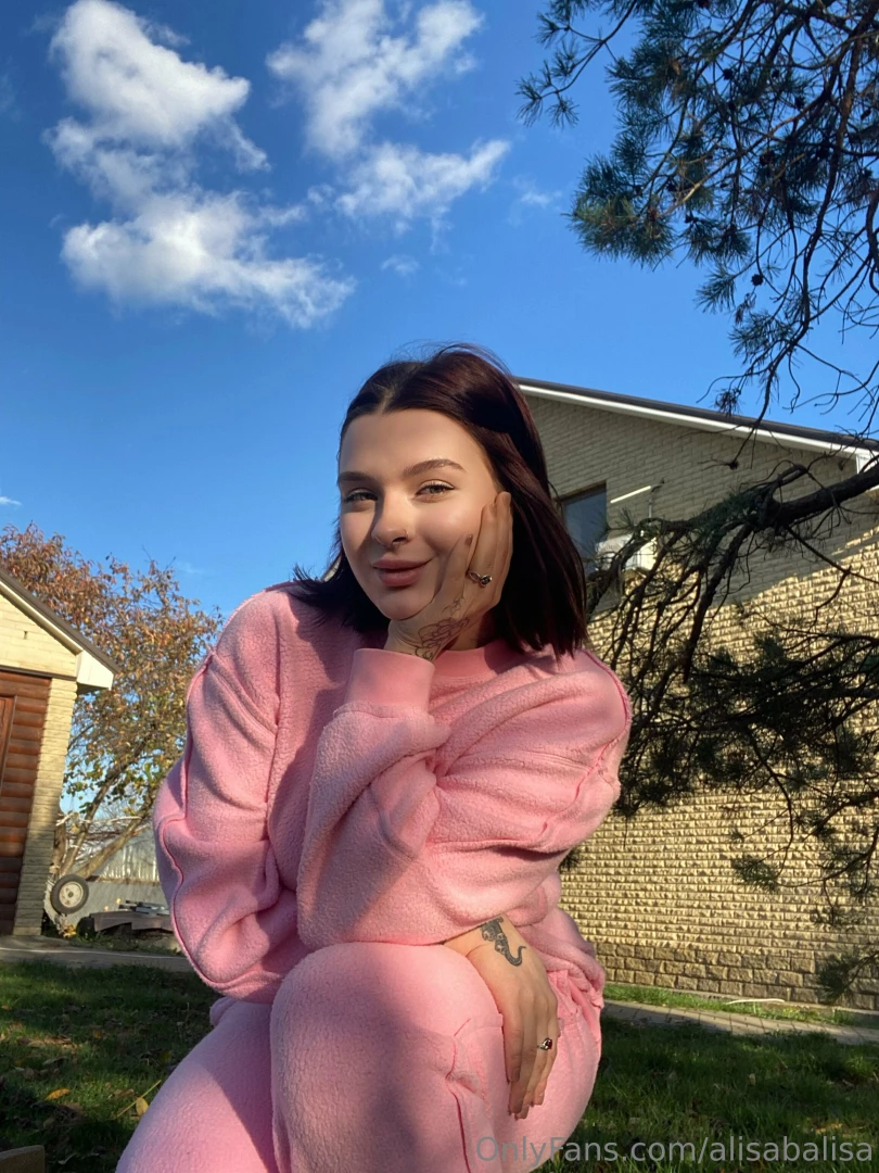 Does my sunshine smile suit me or do guys just melt like ice cream in 