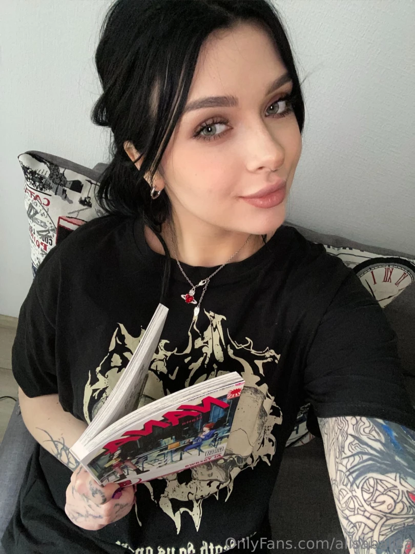 I dive into the pages and let my imagination run wild do you prefer 