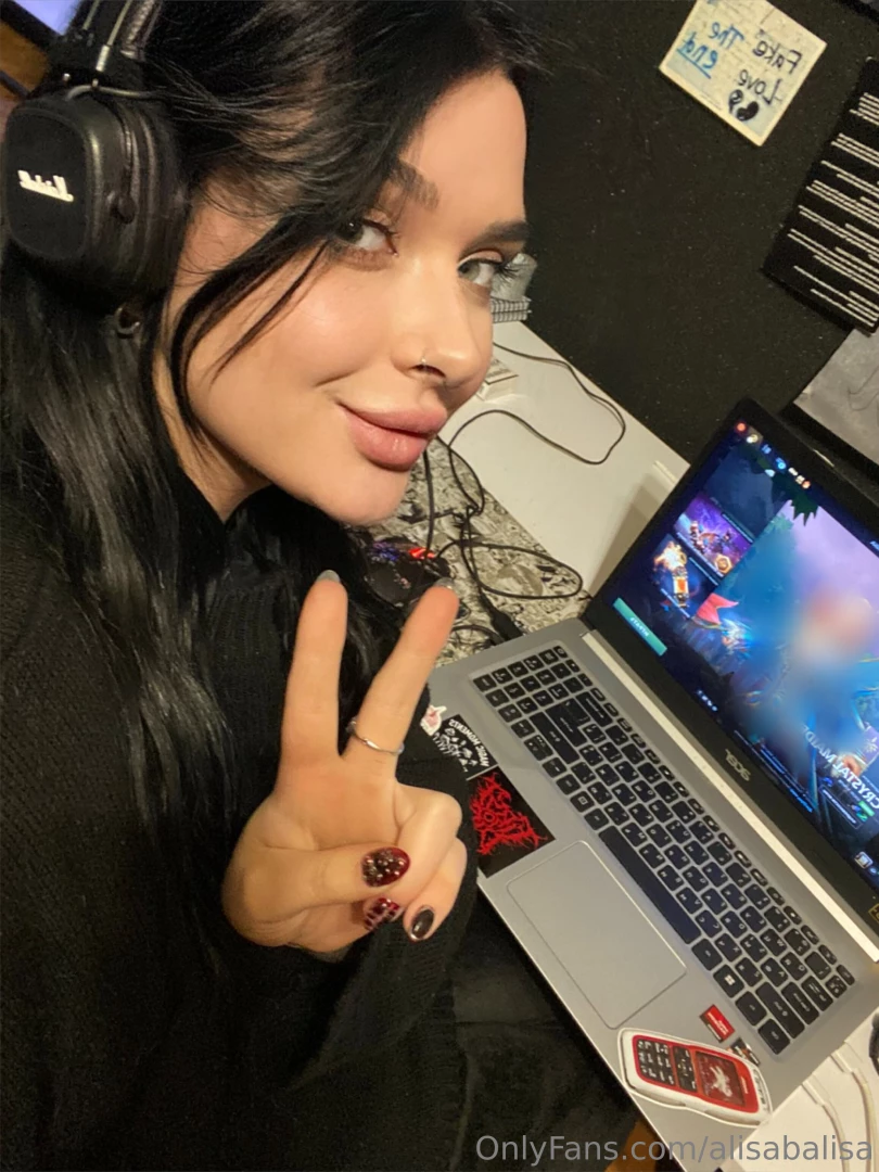 Your skills on the screen must be as captivating as your charm in real 