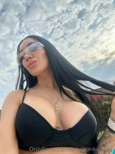 Which swimsuit looks best on me