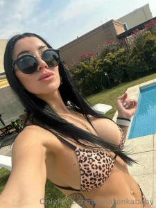 Which swimsuit looks best on me part 6