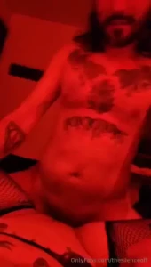 Full clips i m thinking about putting my of to be paid just 5 during