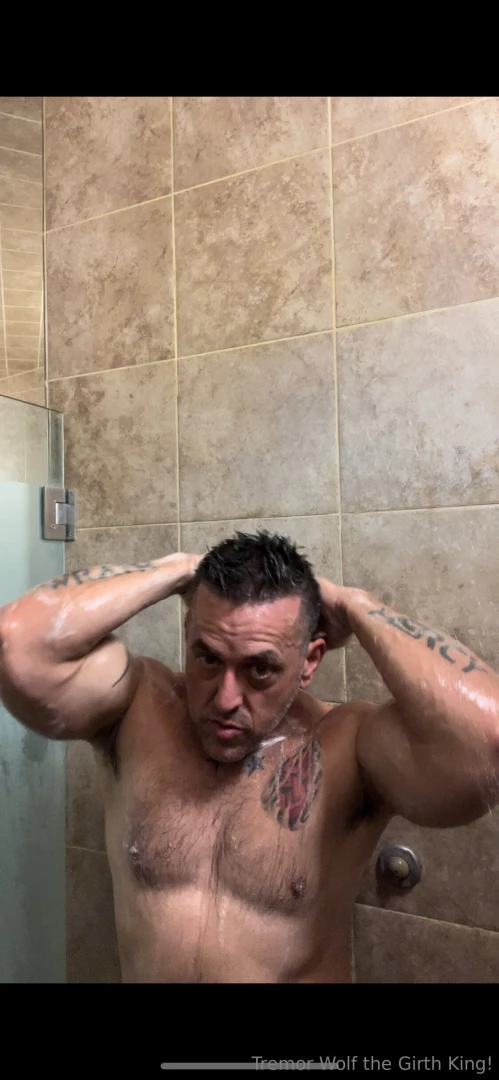 tremorwolf - Nice muscle pump and massive monster cock what better combo cock shot 