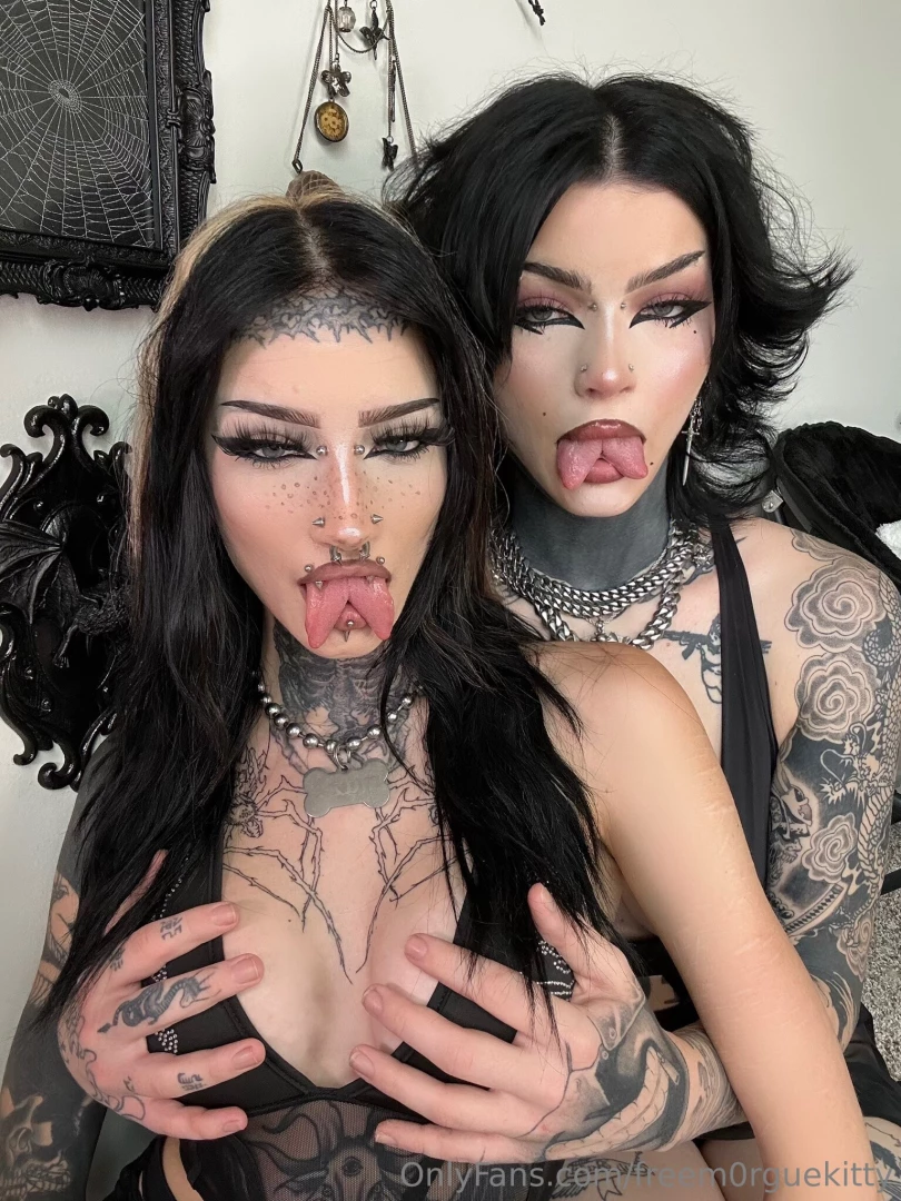 New g g holiday ppv me and asta just chatting while giving each back 