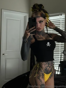 I want you to see my holes get used sooo bad m0rguekitty cum touch