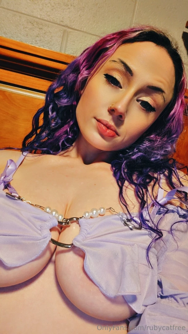 Who else is obsessed with the way this set looks on me bc 