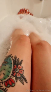 White toes gt 3