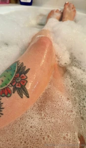 More bath pics ft my chipped pedi