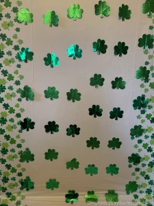 New background is up st patrick s day pics start tonight