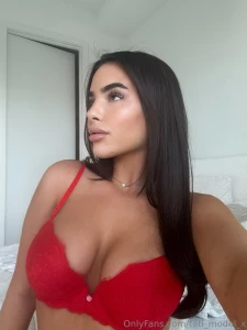 Follow my hottie summersweetiexo she is totally worth it advertisement part 1