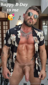 Today i celebrate my birthday with each and every one of you send a