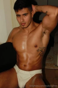 I should i collab with nicolasnovoa 65 3 50 vip page nicolasnovoa part 6