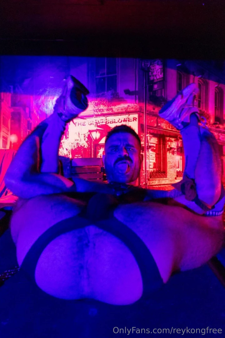 Fernando_brutto this is fernando_brutto a hot brazilian stud he s a part 8 