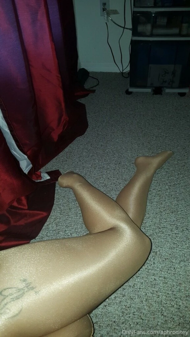 Happy monday had to take a few pics in my wolfords that i ve been in part 1 