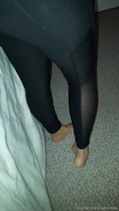 Happy friday as requested some leggings with pantyhose underneath