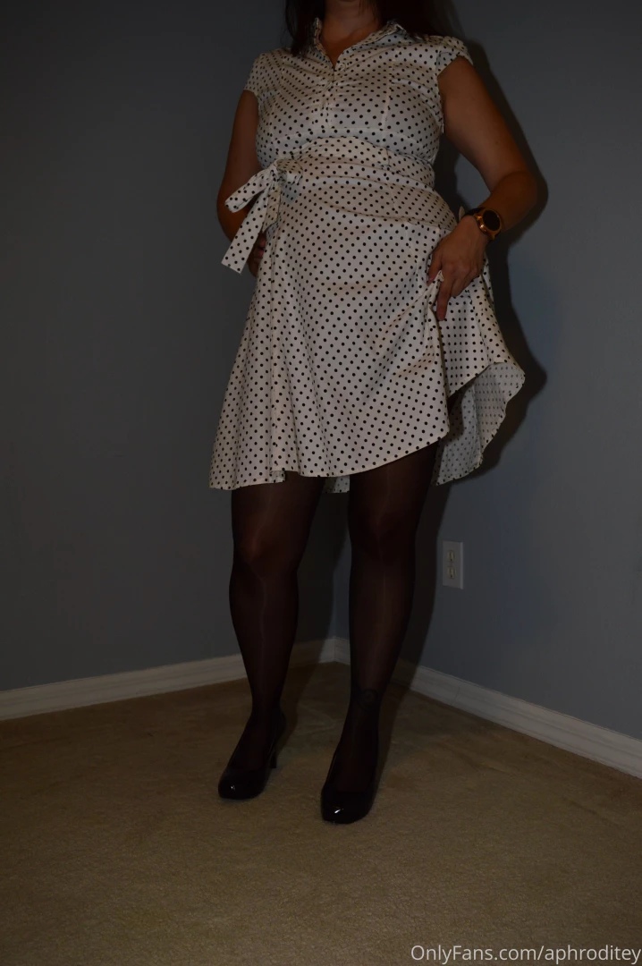 Finally the weekend is here black shiny pantyhose with one of my part 8 