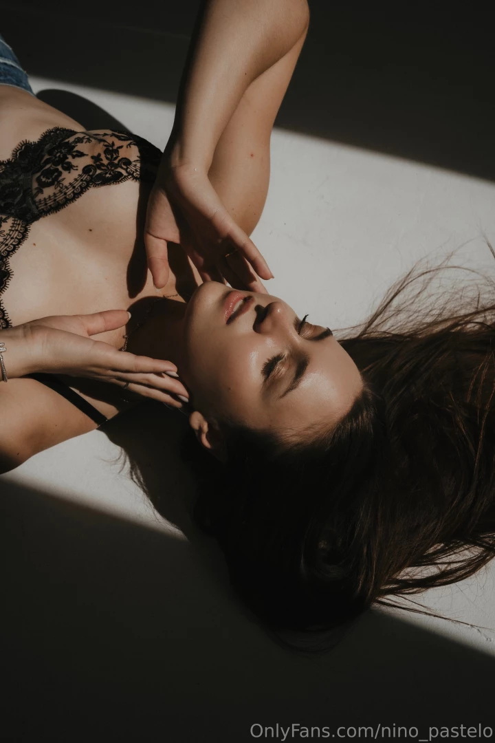 I really love sunny weather and that s why i want to make you happy 