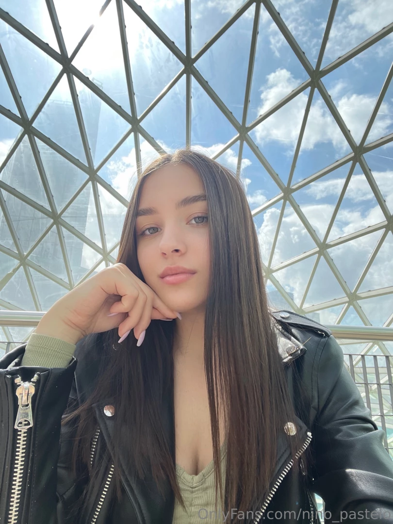 I really wanted to make you happy with my picture i m sitting back 