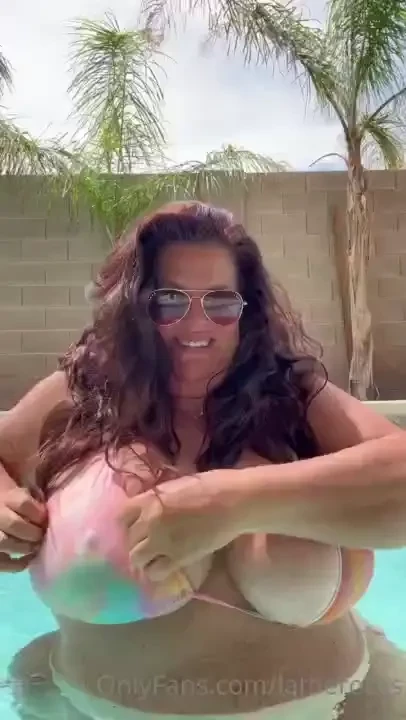 I hate it when i m not alone and i just can t let them out part 4 