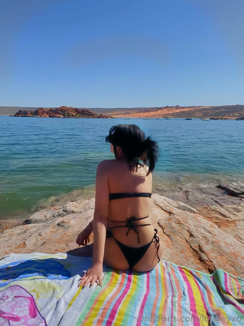 Lake days and sunshine rays 