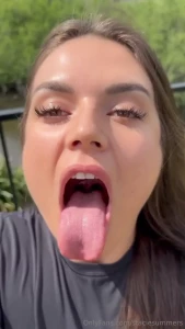 Another open mouth clip because you guys seem to love these