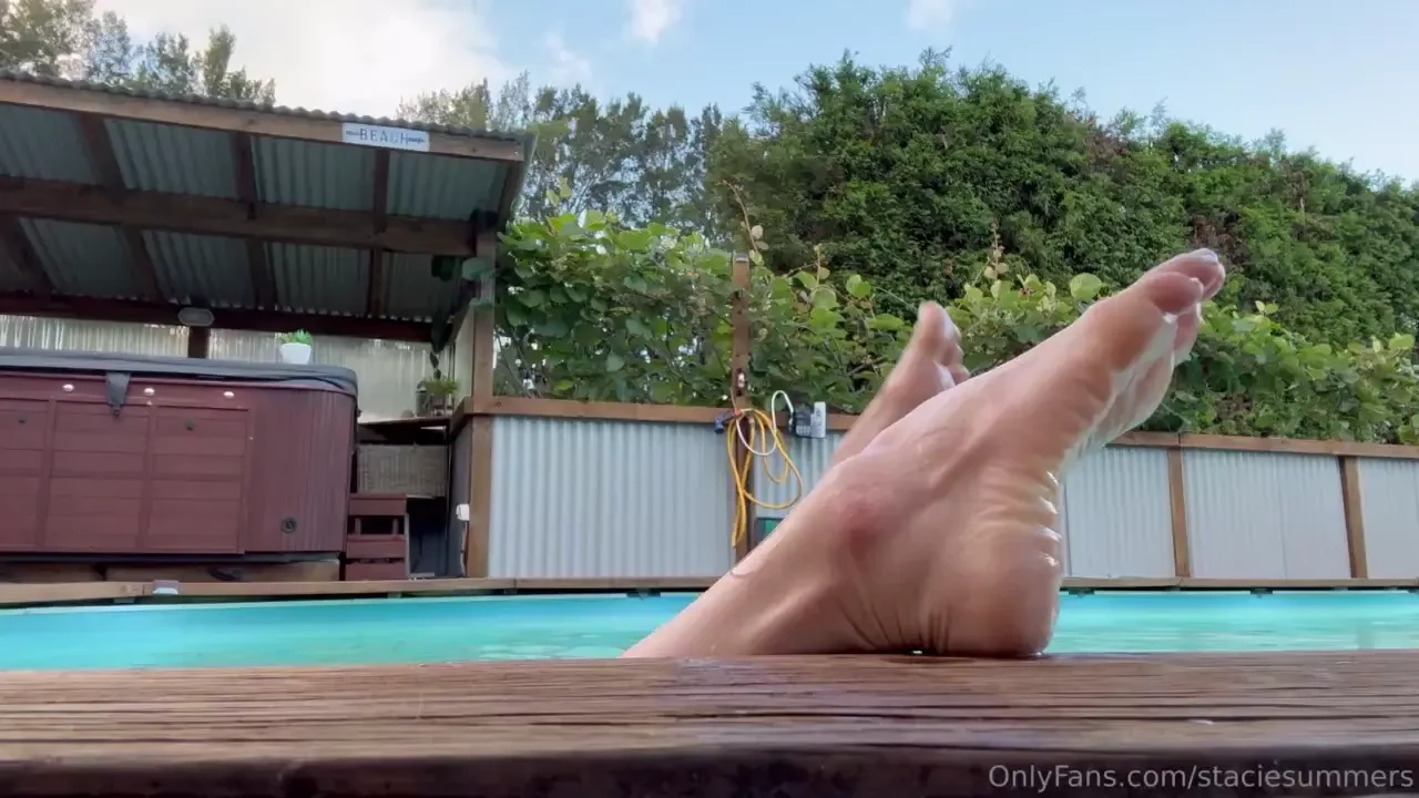 I love teasing you with my feet wherever possible 