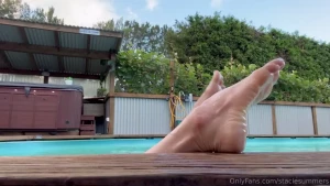 I love teasing you with my feet wherever possible