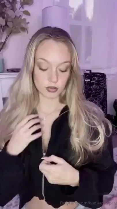 Super boredd cum dm me 