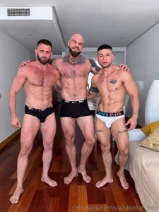 3some fuck on the sofa in my friend house me and another top use