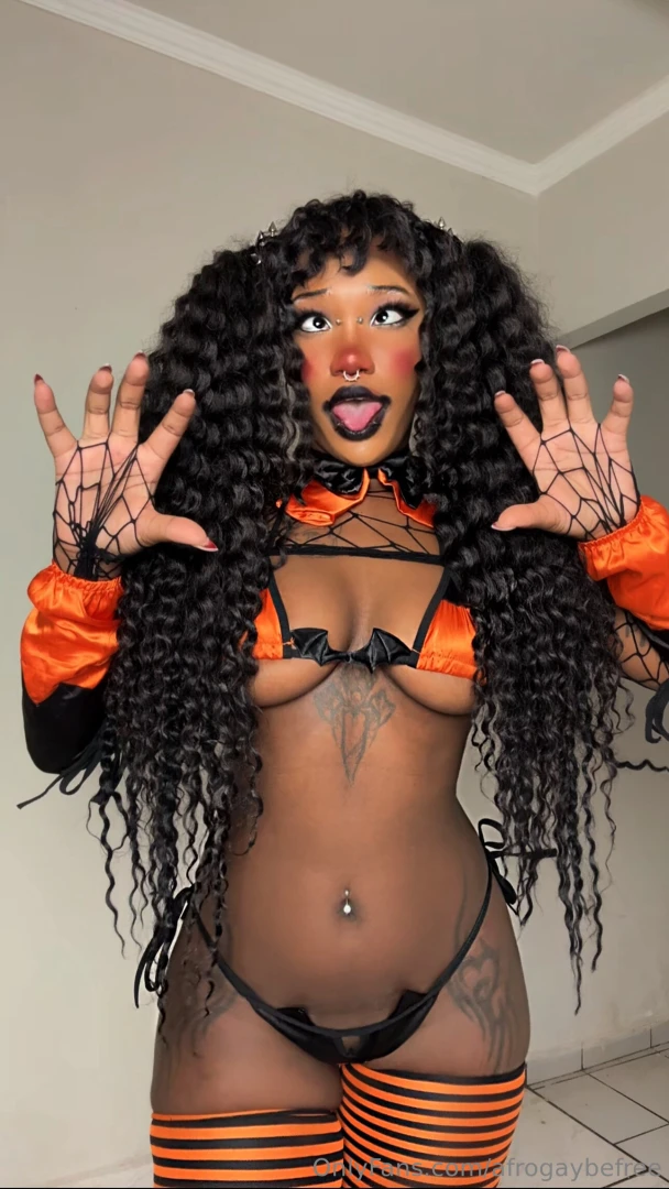 Do you love clown baby afrogaybefree 