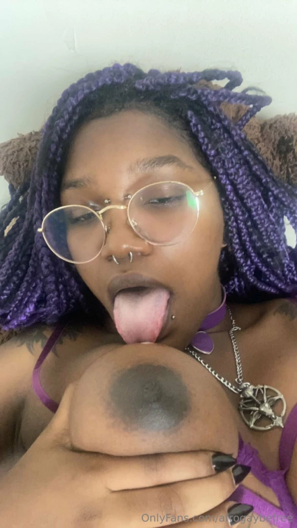 Eu mesma me chupei gostoso assista no vip 