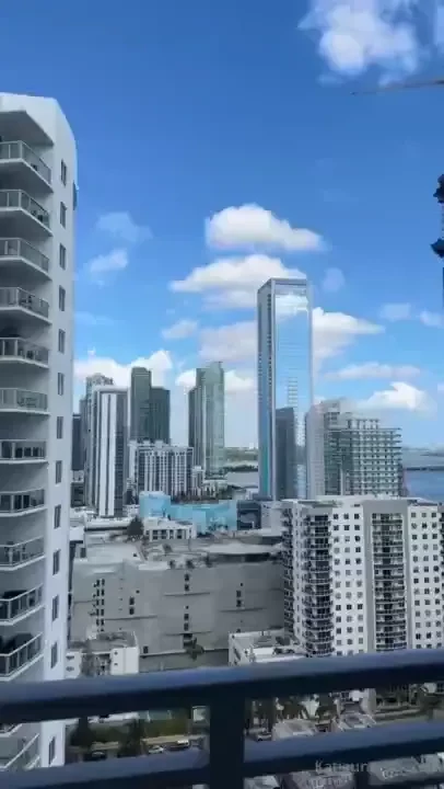 Now i m in miami bitch 