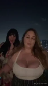 Lmaooo paigesteelexxx and i dancin