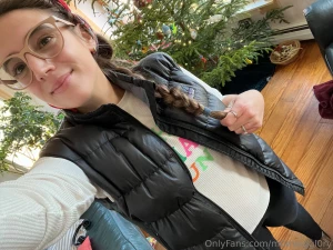 Milf holiday outfit checkkk this big bush and i are off to do errands part 2