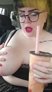 Boba wednesday tip under this post if you want this weeks boba content