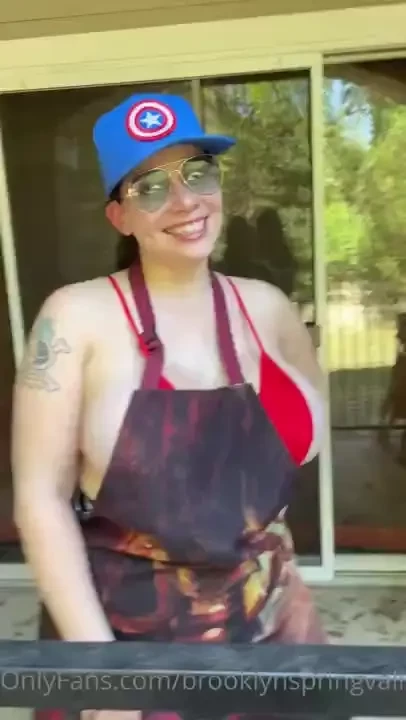 Want the grilf to rate your dick honest ratings in cosplay message me 