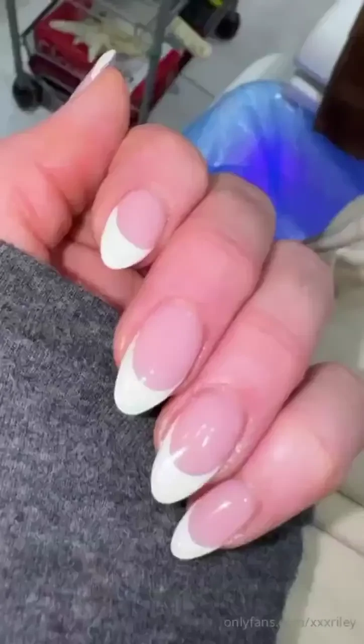 French but make em sparkle 