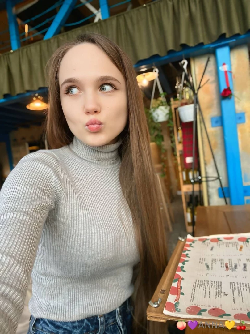 I came to have lunch at the establishment i m waiting for my coffee 