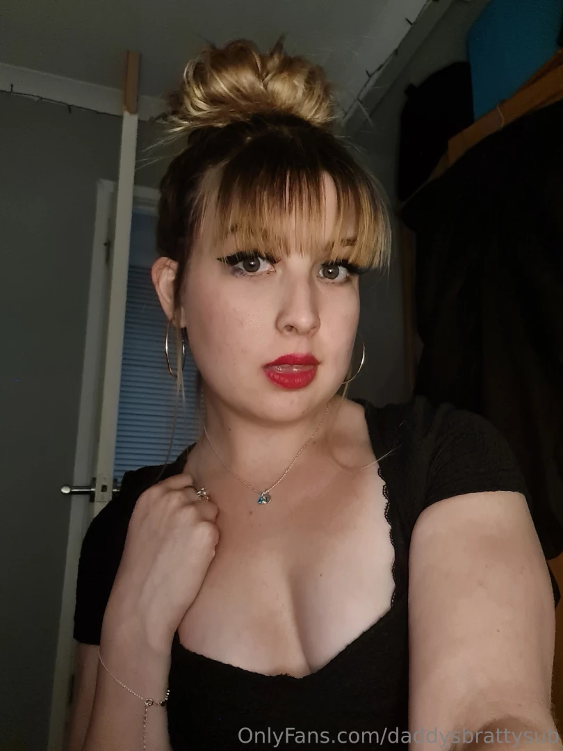 Wanna see what my tongue can do daddy lots of love lily xx part 1 