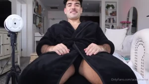 Stretching a top s hole throwing my legs in the air and playing with