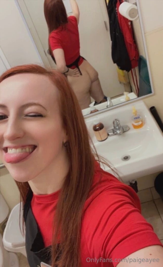 I should be spanked for taking nudes at work 