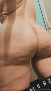 Omg i just received a ton of new fans here hi everyone i will get to