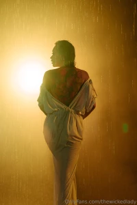 Rain sets are coming out with white t-shirt dress look just waiting part 1